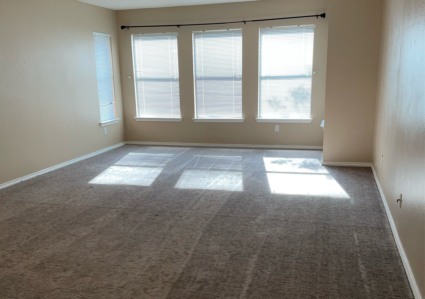 3/2 Apartment  Deep Clean