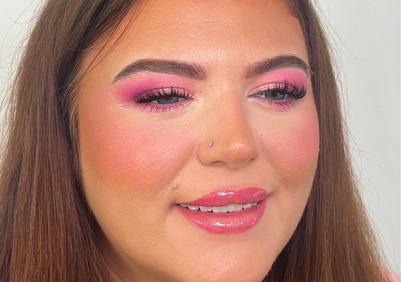 Full face of makeup without lashes 