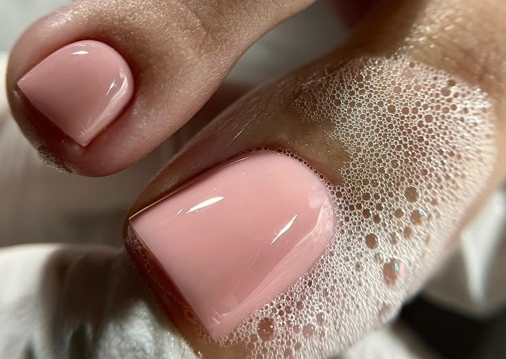 The Simply Nails Gel Deluxe Spa Pedicure