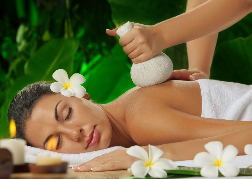 Warm Herbal Massage 60 min