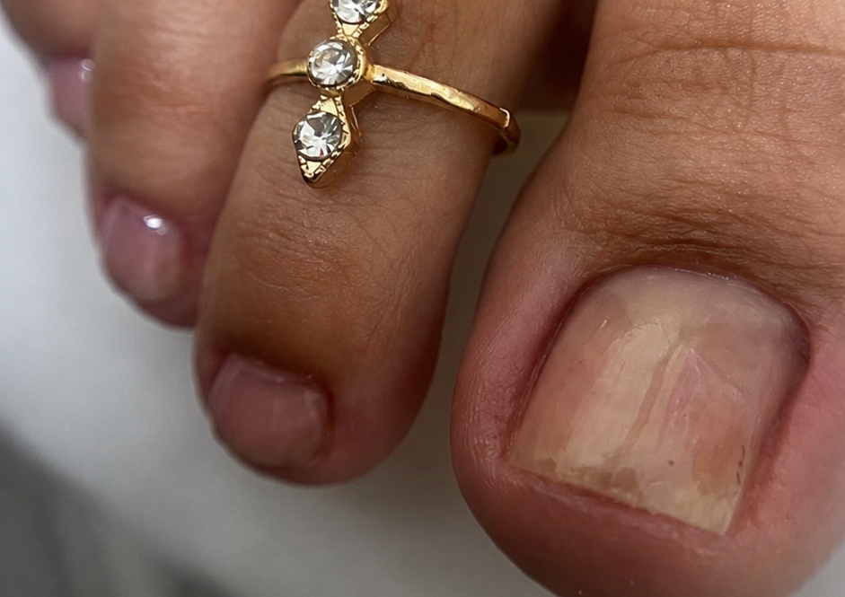 PRECISION RUSSIAN GEL PEDICURE