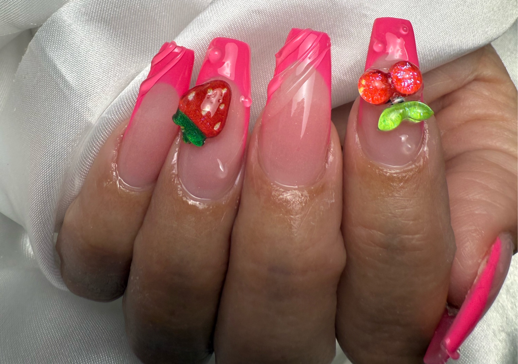 Relleno de uñas cortas 