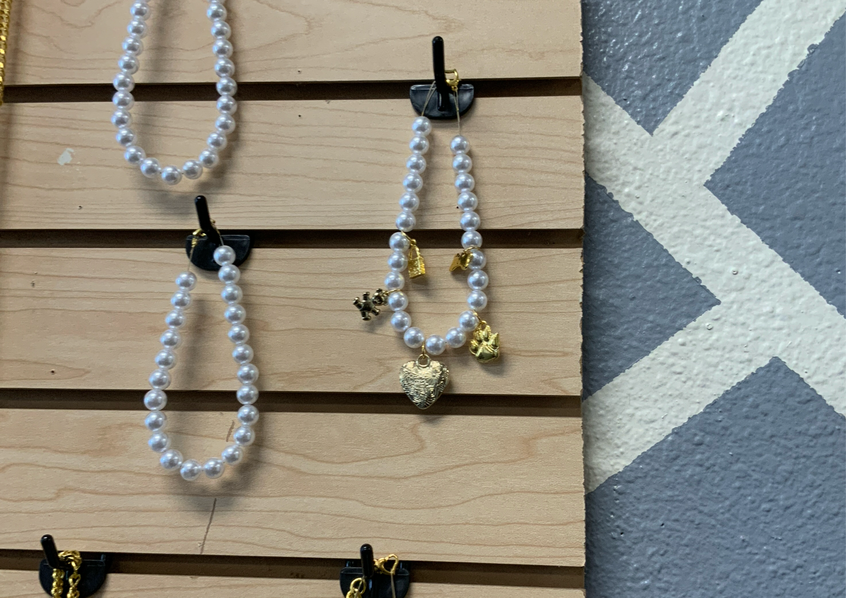 Pearl necklace (Cadena Perla)