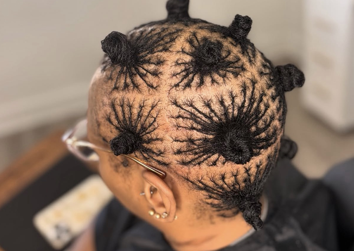 Natural hair Microlocs installation interlocking 