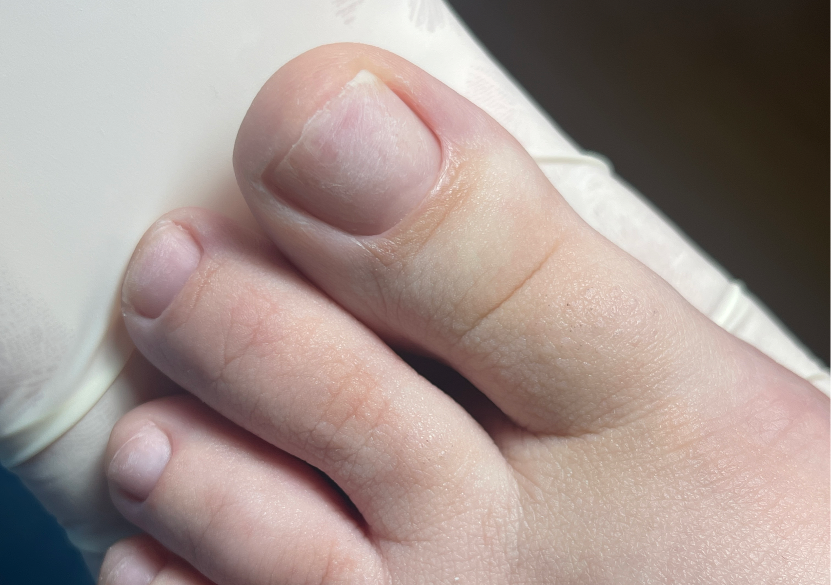 Pedicure cleaning without colour 