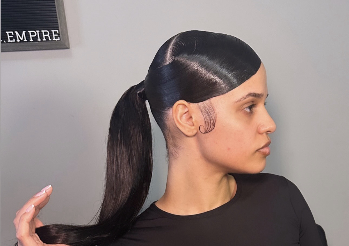Side part pony