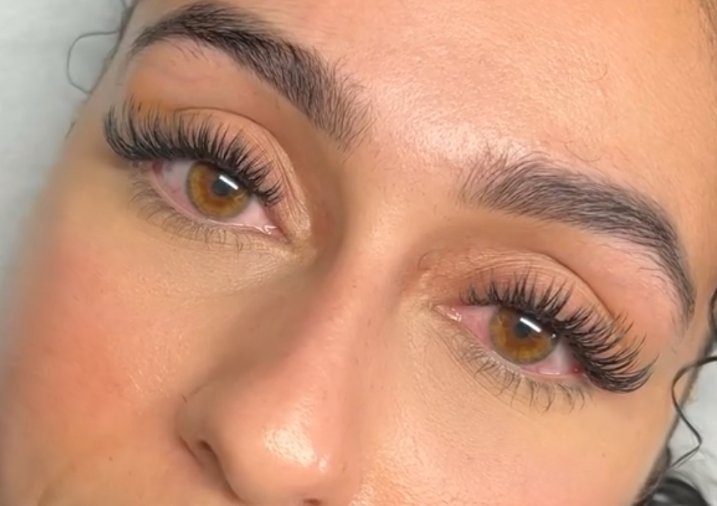 Wet Set Lashes  (11000 JMD)