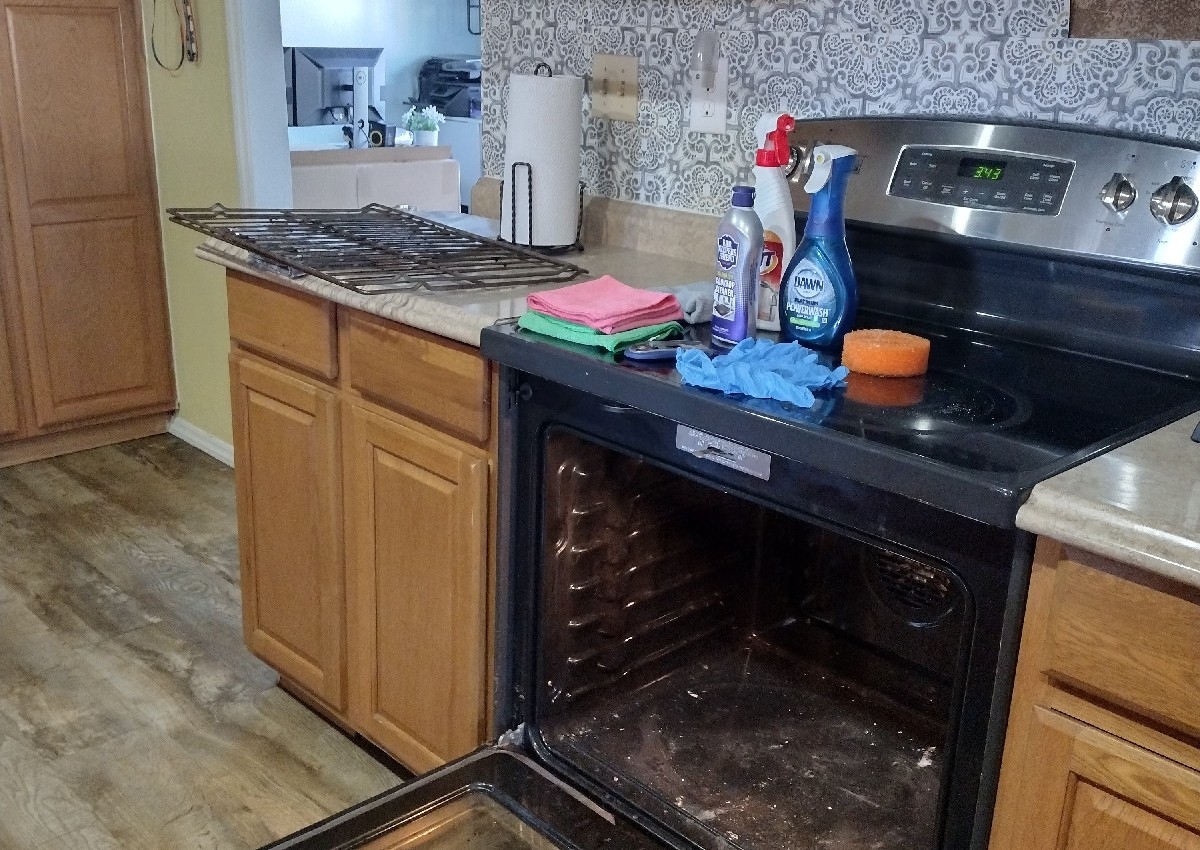 ADD ON: Oven Cleaning