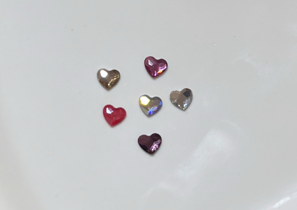 Heart shaped swarovski gem 🩷