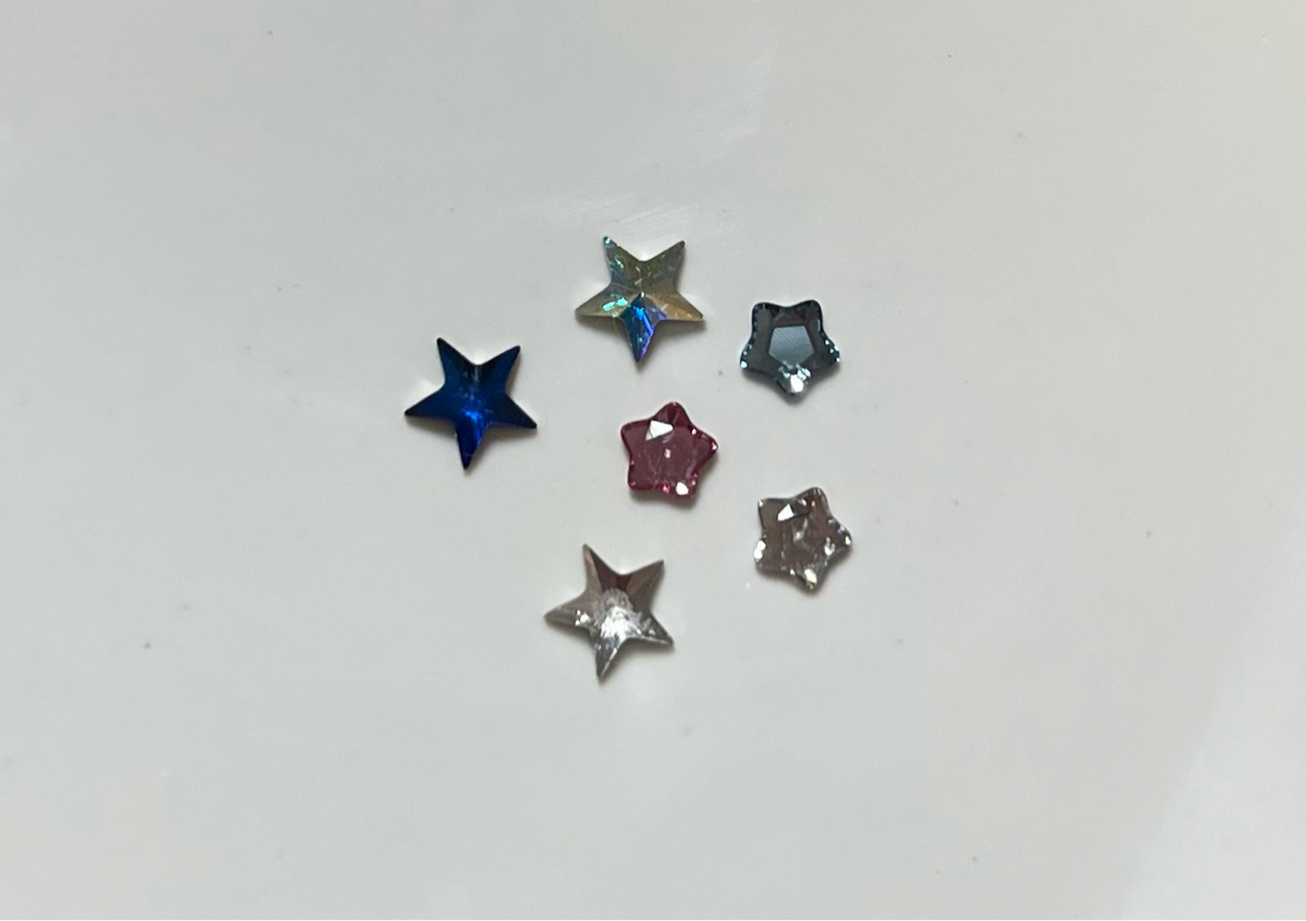 Star shaped swarovski gem ⭐️
