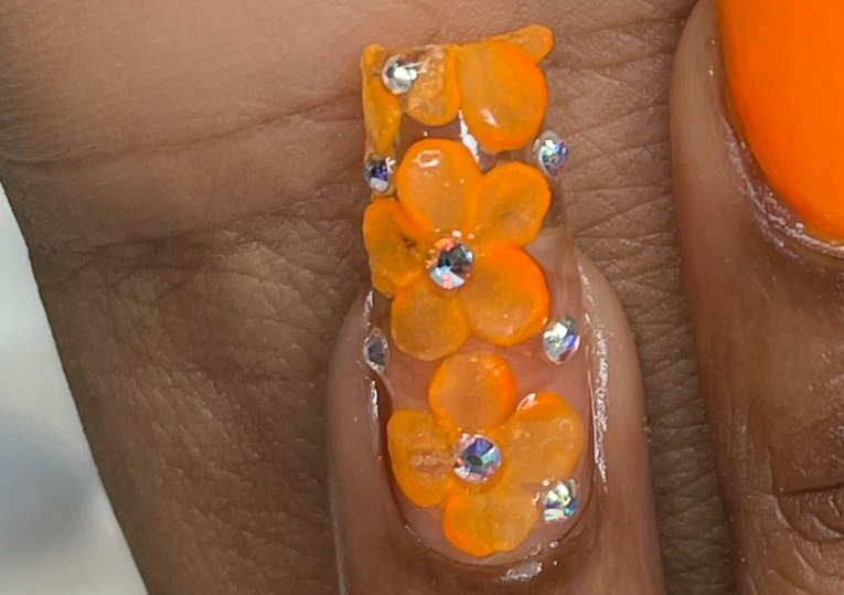 All Nails Polka Dot Bling
