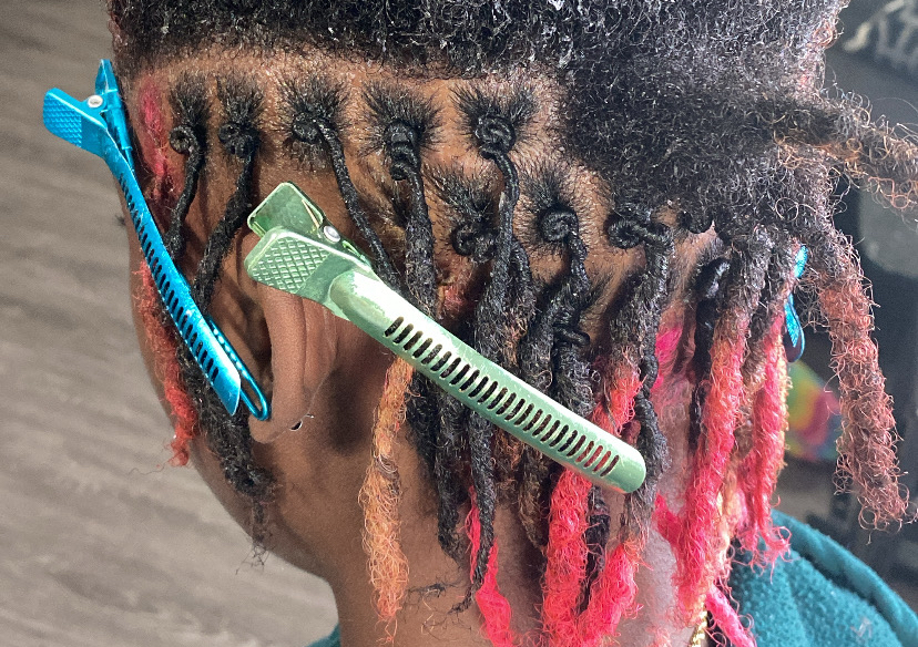 Short retwist/ locs