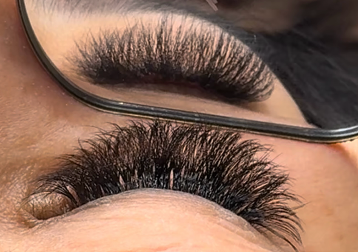 Refill lash extensions  2-3 weeks