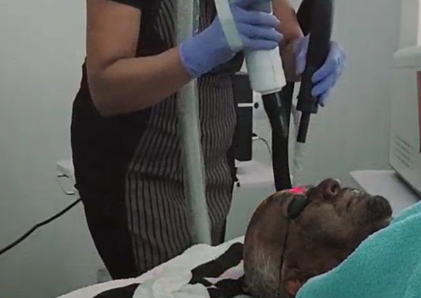 Gift voucher - Carbon Peel Facial (1/2)