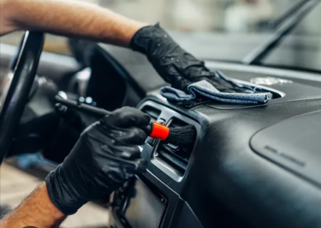 Interior Detail (car, truck, 2 row SUV)