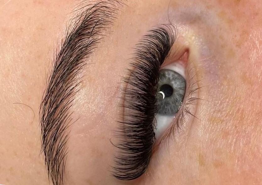 Russian Lashes (FULL SET)