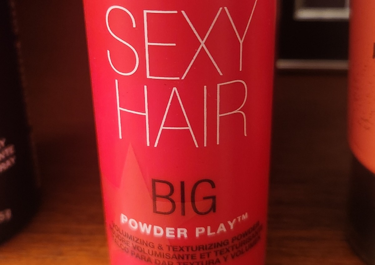 Sexy hair powder play