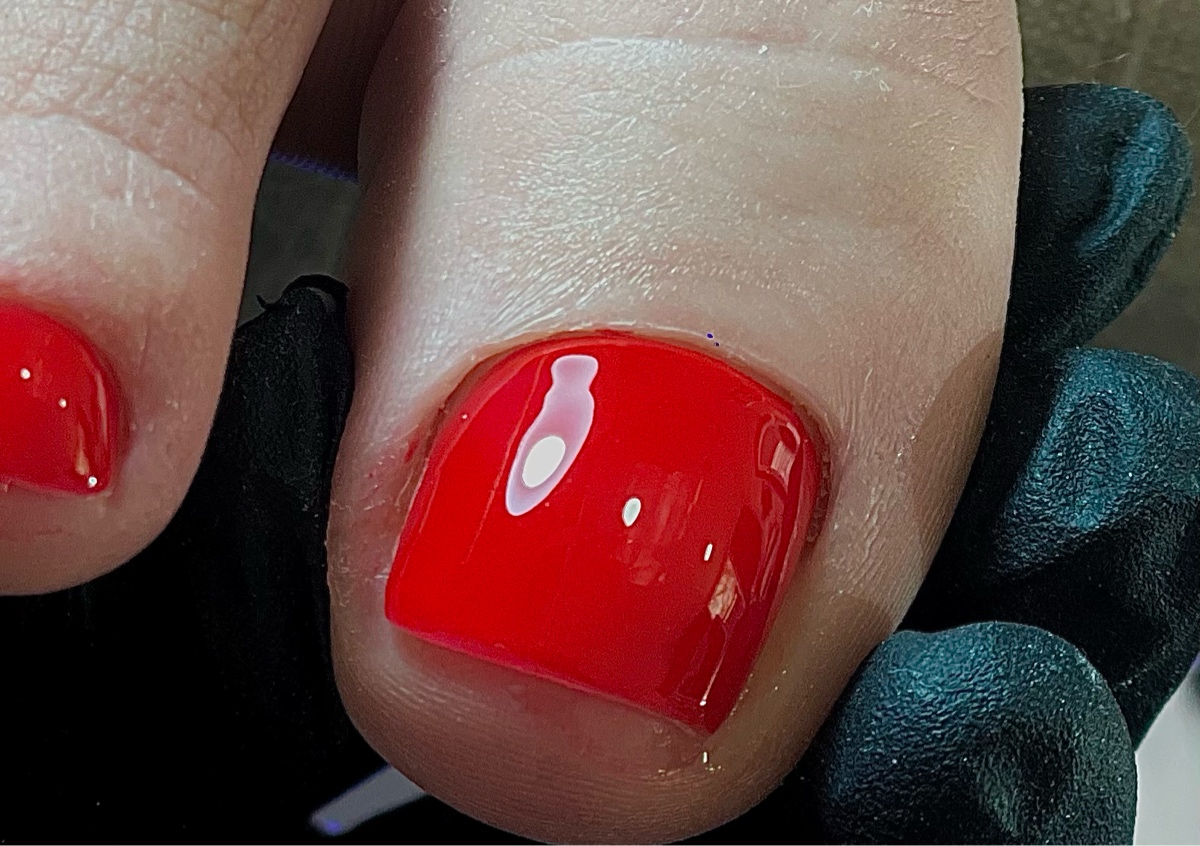 Pedicura + esmaltado semi 