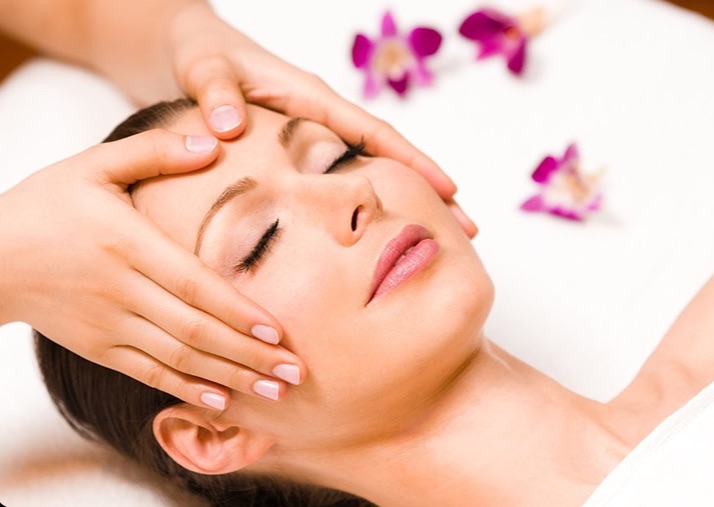 Picasso Facial (signature)🖼️🧖🏽‍♀️🫧✨