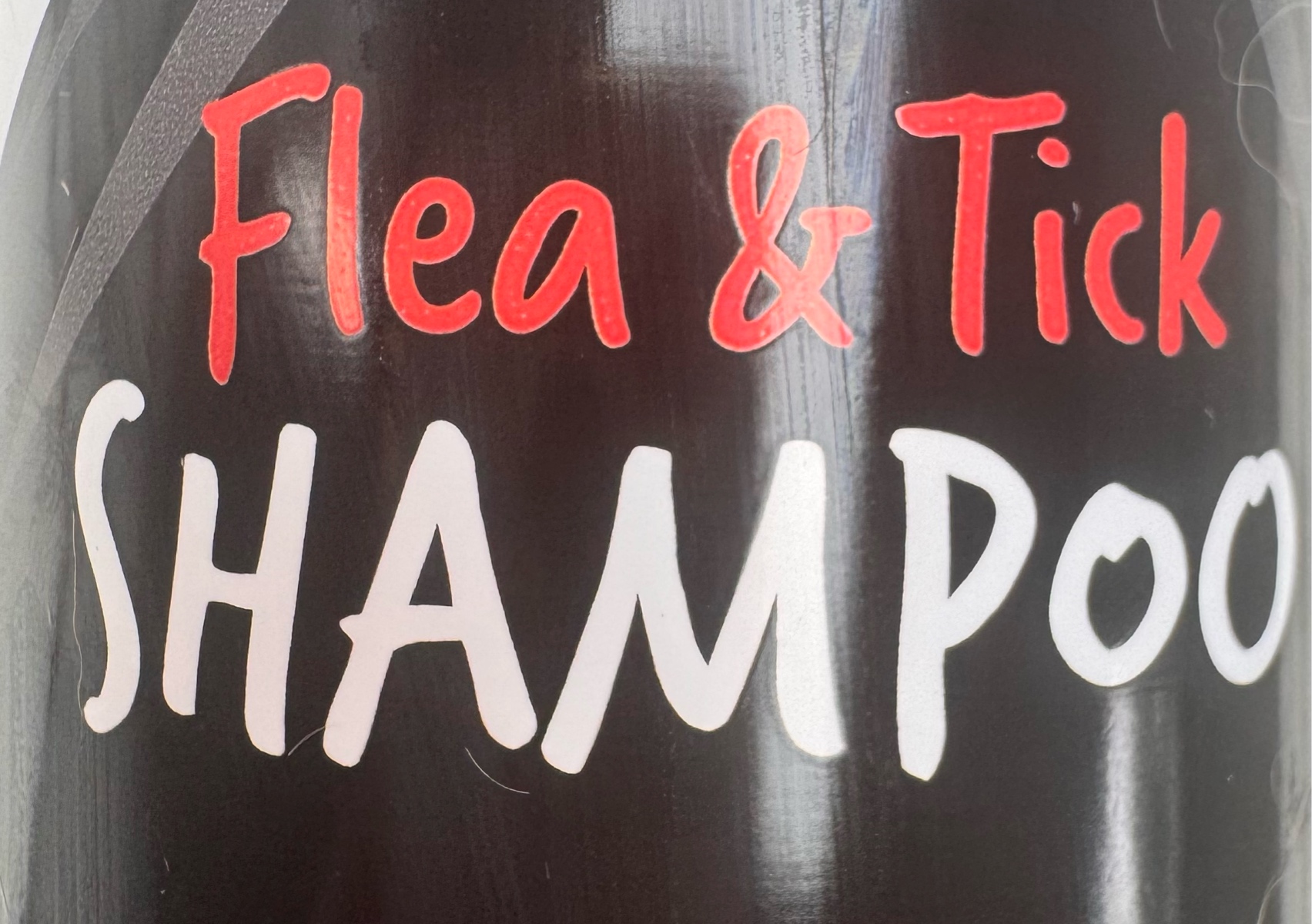 Flea shampoo treatment