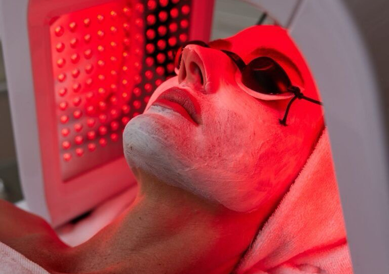 Age Reverse Rejuvenating Facial 