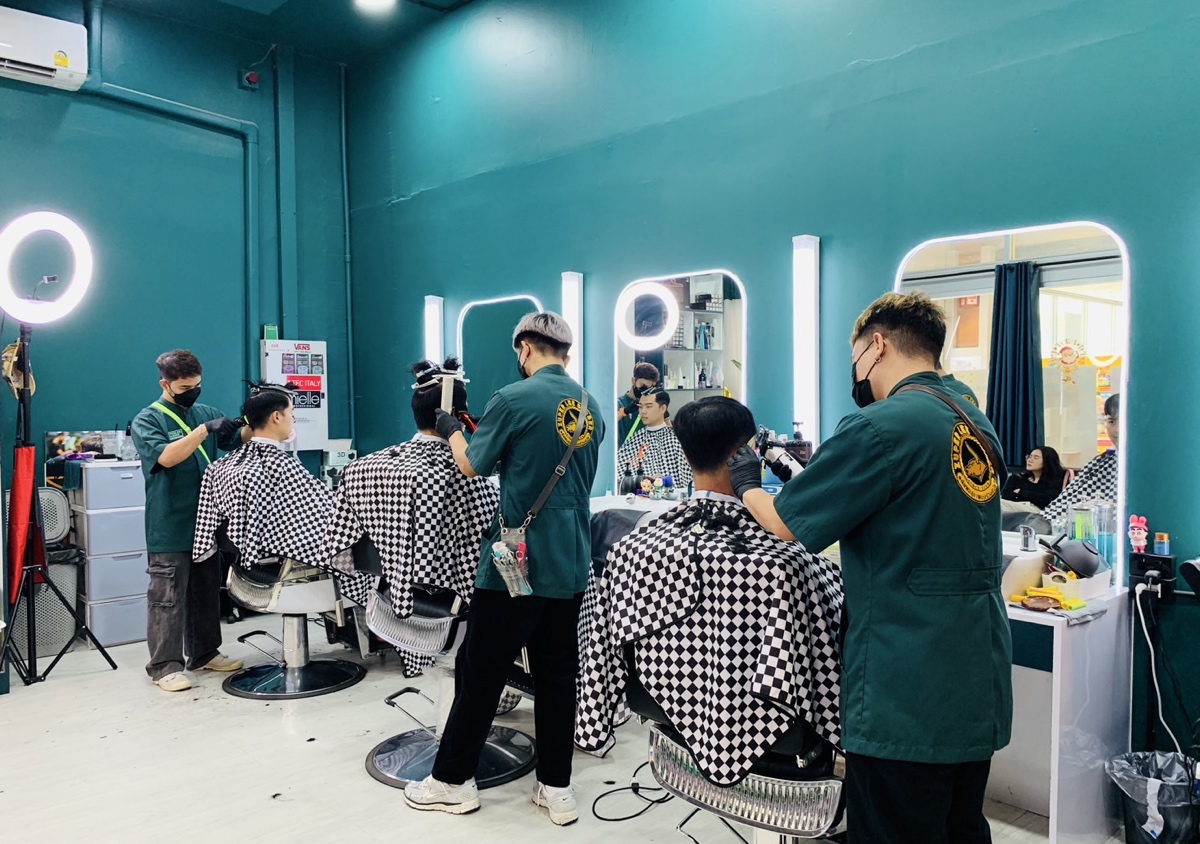 ตัดผมชาย