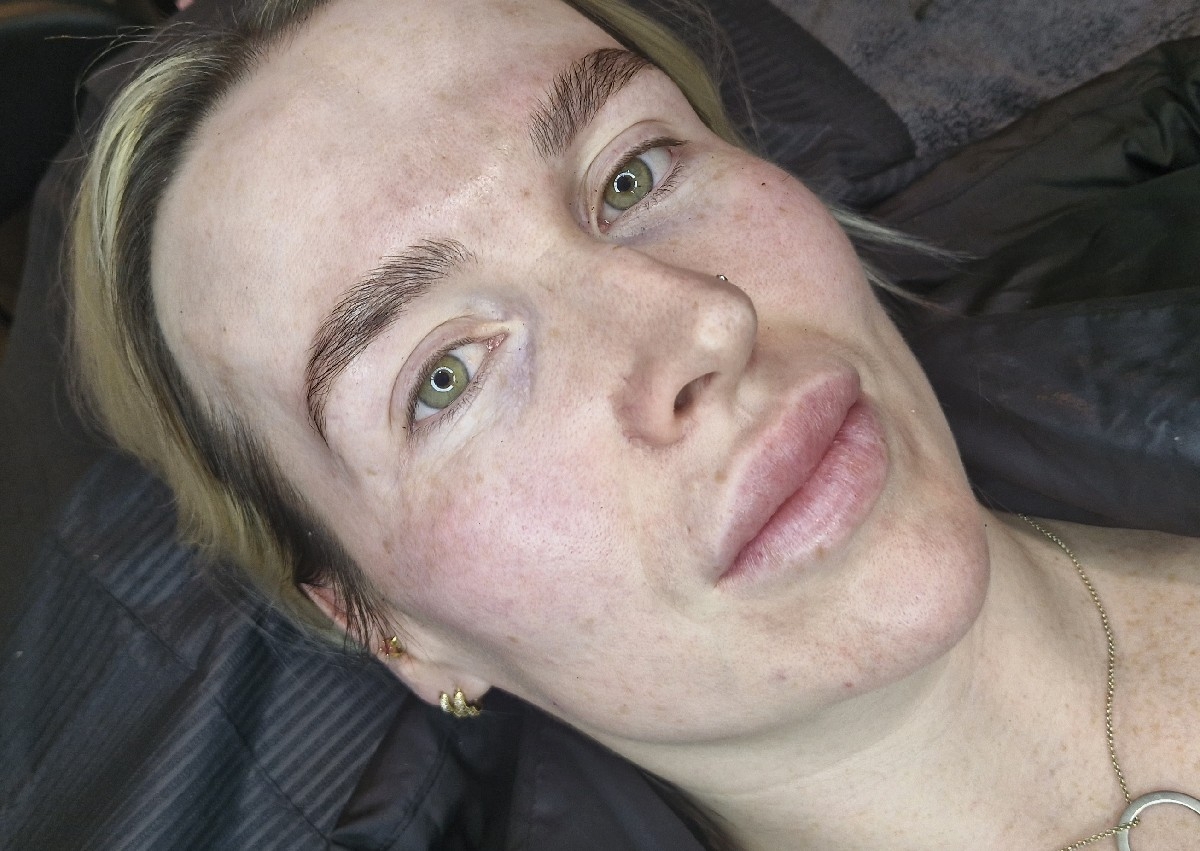 Henna brows (Patch test required 48 hours before treatment) 