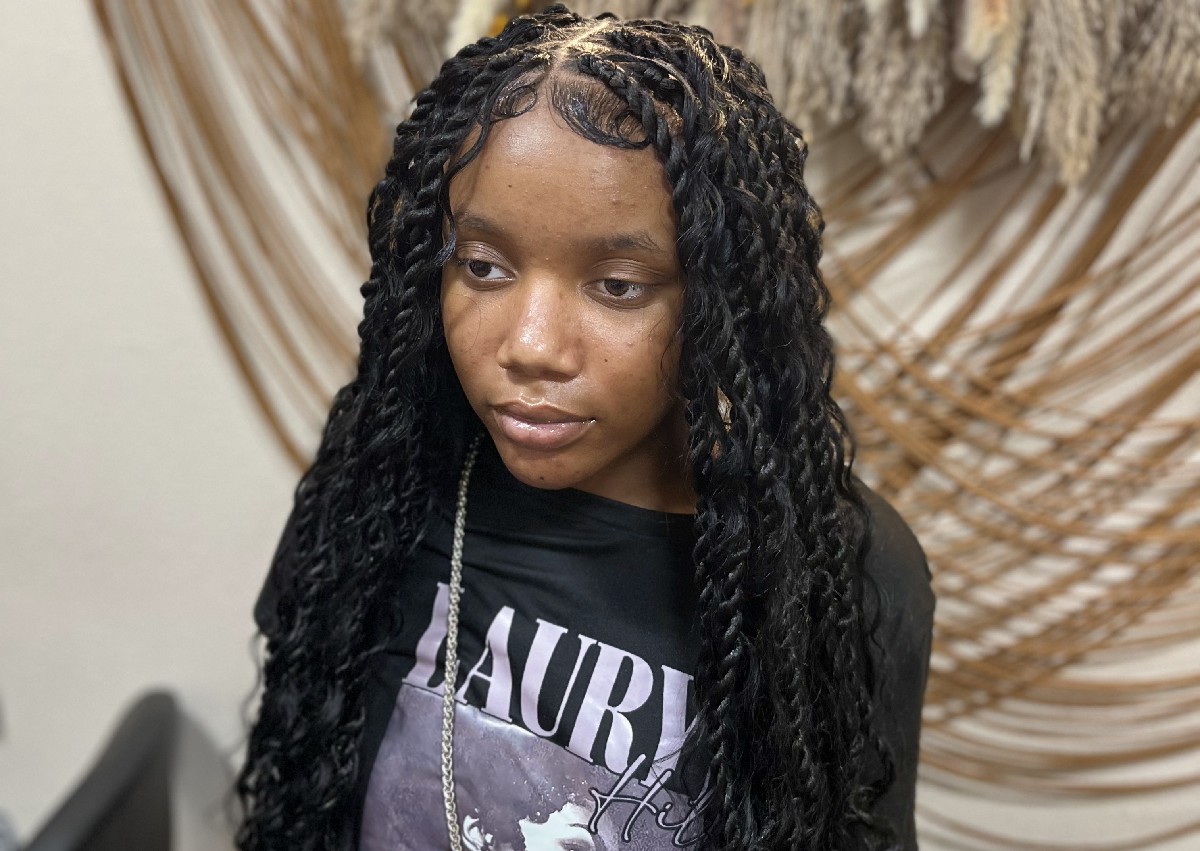 Island twist with human boho(medium) waist length 