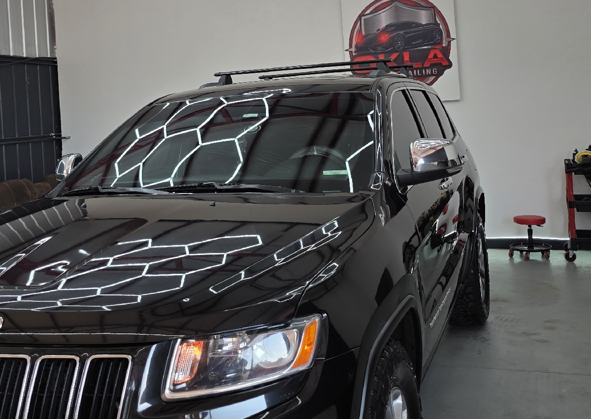 Small SUV Basic Detail