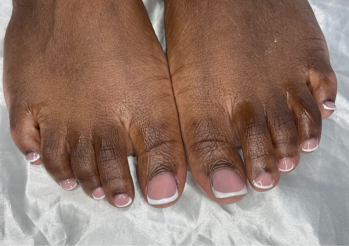 French gel polish toes 