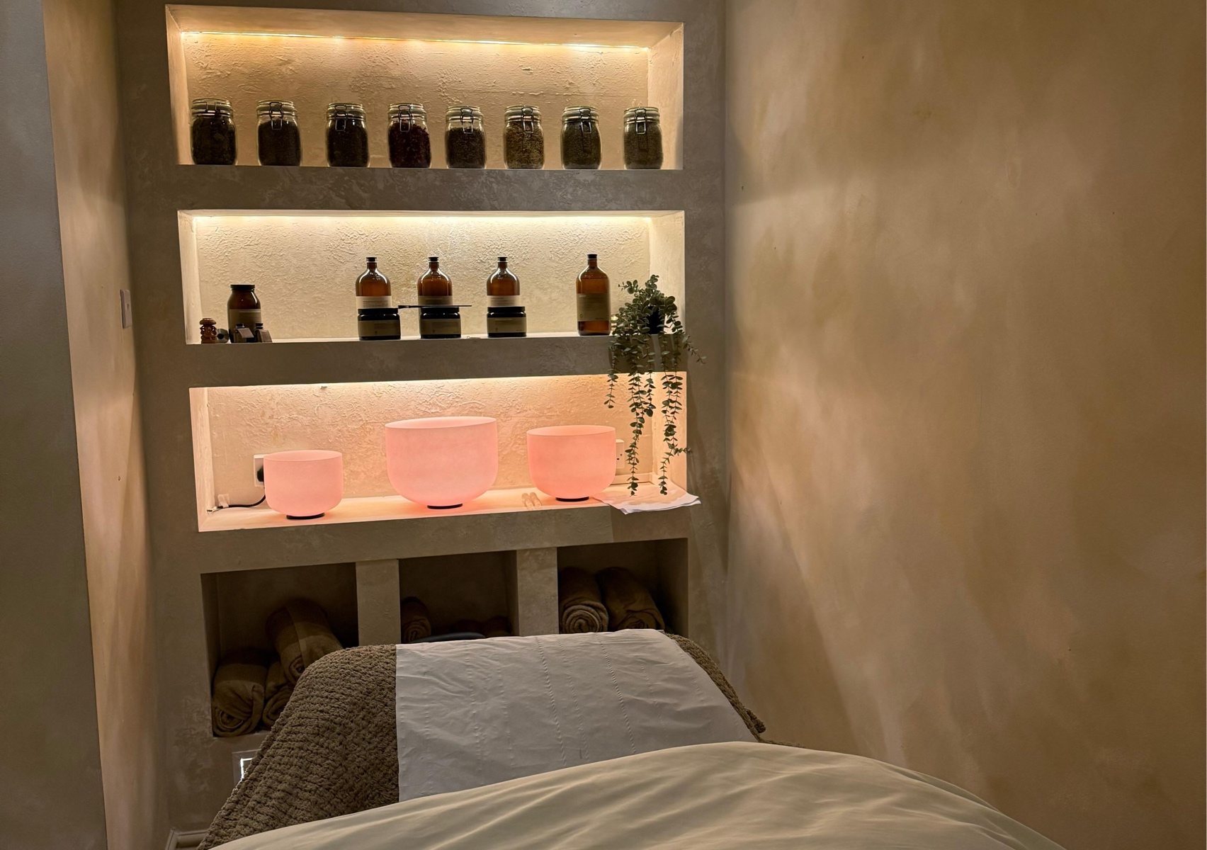 Abdominal massage & Castor Pack